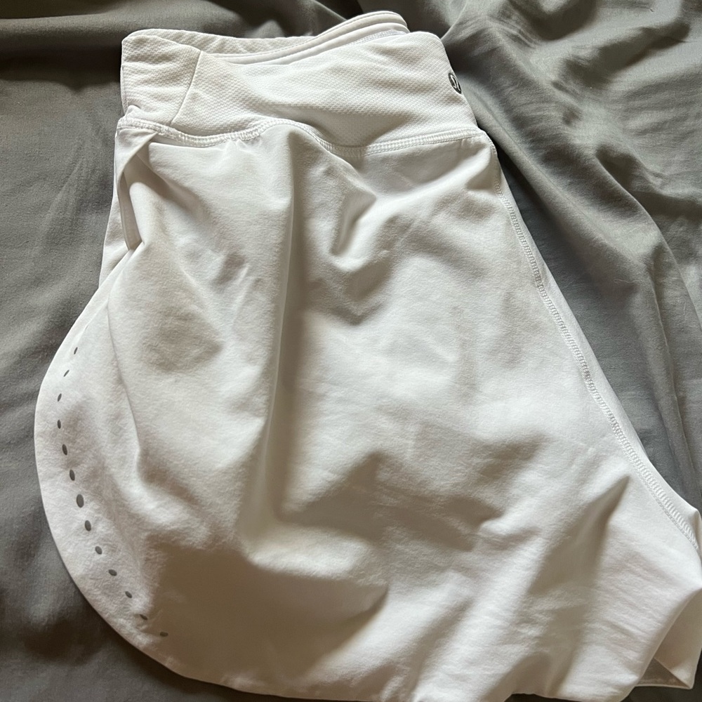 Lululemon find your pace shorts